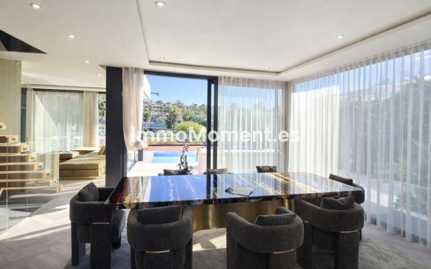 Bestaande woning - Villa - Estepona  - Atalaya