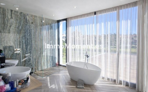 Bestaande woning - Villa - Estepona  - Atalaya