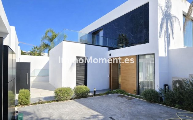 Bestaande woning - Villa - Estepona  - Atalaya