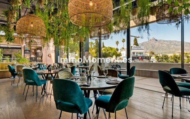 Bestaande woning - Villa - Estepona  - Atalaya