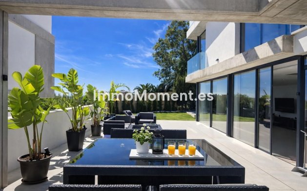 Wiederverkauf - Villa - Marbella - Nueva Andalucía