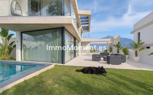 Wiederverkauf - Villa - Marbella - Nueva Andalucía
