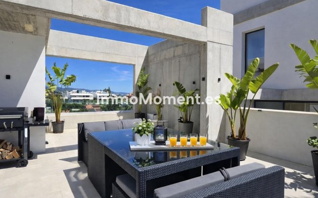 Wiederverkauf - Villa - Marbella - Nueva Andalucía