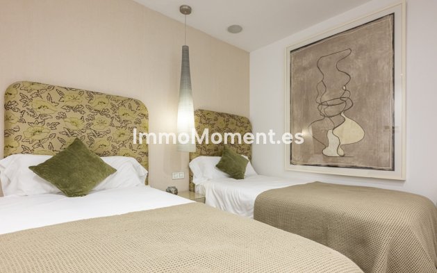 Wiederverkauf - Wohnung - Marbella - Puerto Banús