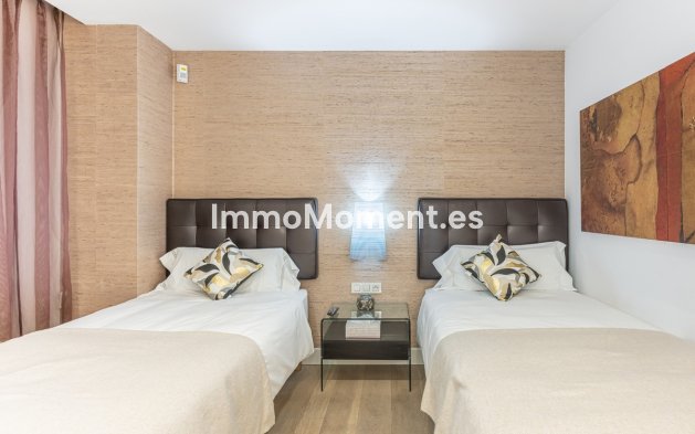 Wiederverkauf - Wohnung - Marbella - Puerto Banús