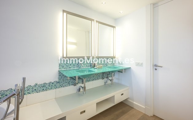 Wiederverkauf - Wohnung - Marbella - Puerto Banús