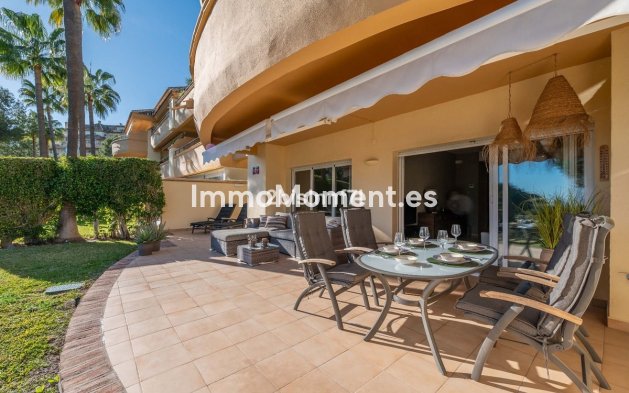 Resale - Apartment - Marbella - Elviria
