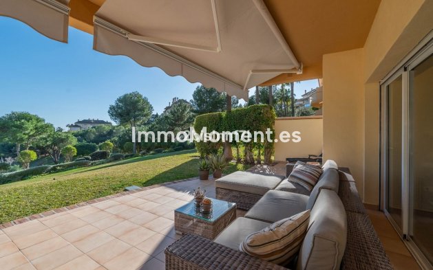 Resale - Apartment - Marbella - Elviria