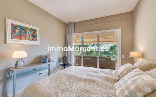 Resale - Apartment - Marbella - Elviria