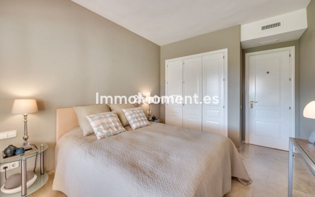 Resale - Apartment - Marbella - Elviria