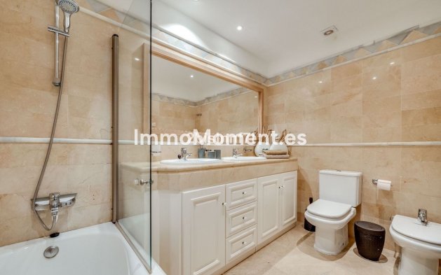 Resale - Apartment - Marbella - Elviria