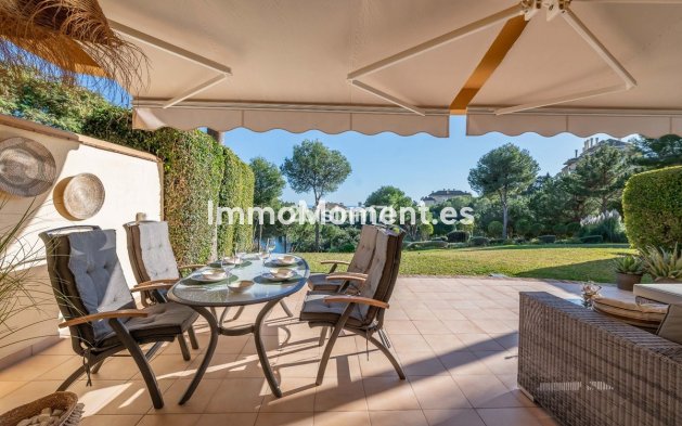 Resale - Apartment - Marbella - Elviria