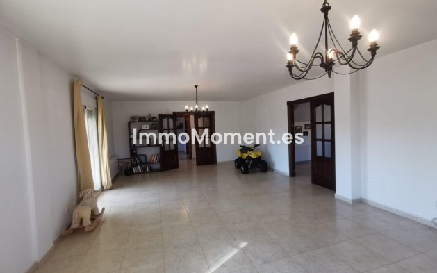 Resale - Villa - Lorca - Lorca Centro