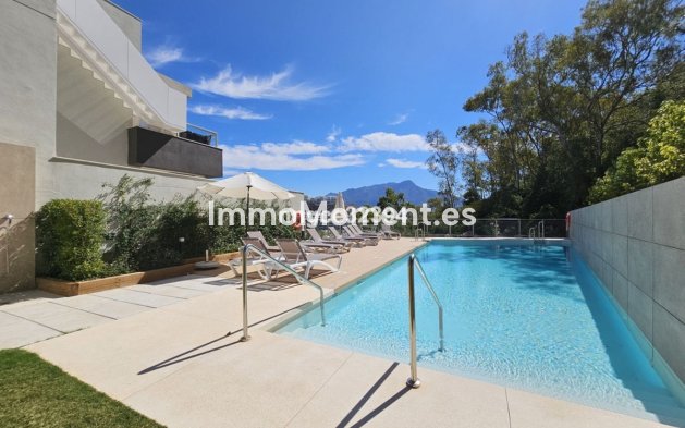 Resale - Apartment - Benahavís - Benahavís Centro