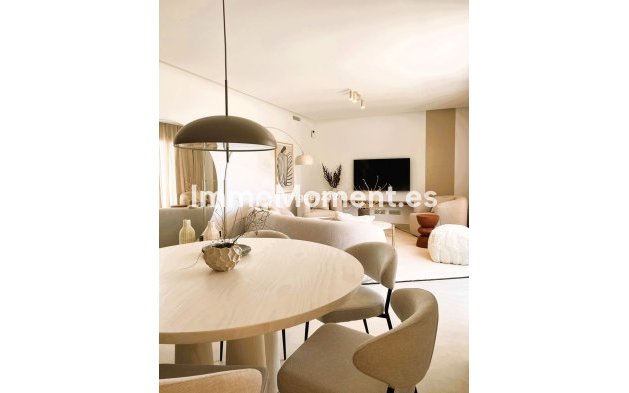 Resale - Apartment - Benahavís - Benahavís Centro