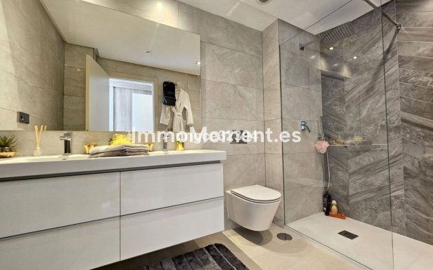 Resale - Apartment - Benahavís - Benahavís Centro