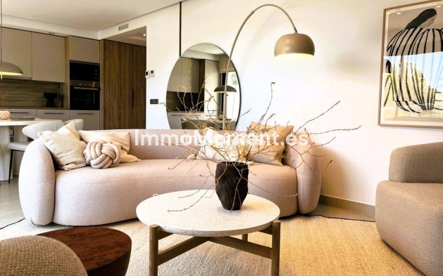 Resale - Apartment - Benahavís - Benahavís Centro