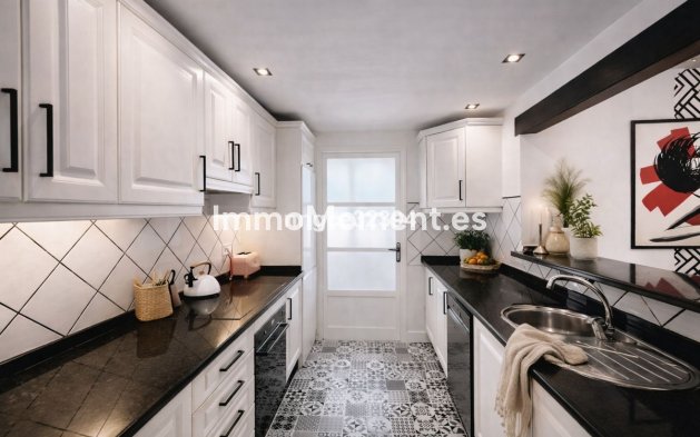 Resale - Apartment - El Paraiso - New Golden Mile