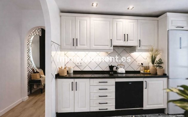 Resale - Apartment - El Paraiso - New Golden Mile
