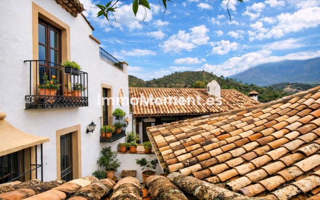 Resale - Villa - Benahavís - Benahavís Centro