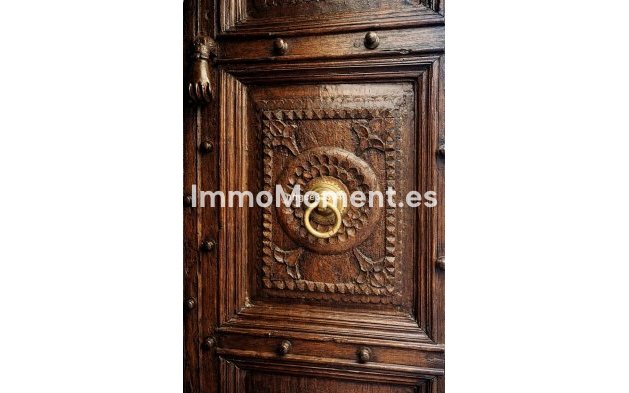 Resale - Villa - Benahavís - Benahavís Centro