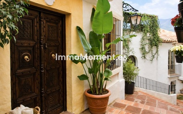 Resale - Villa - Benahavís - Benahavís Centro