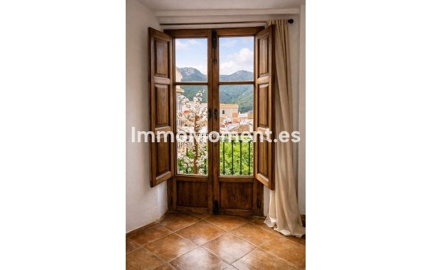 Resale - Villa - Benahavís - Benahavís Centro