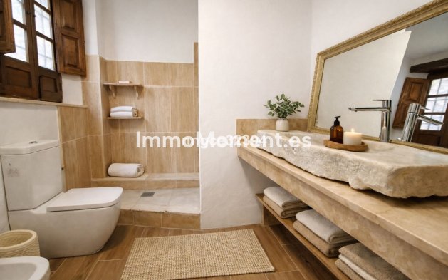 Resale - Villa - Benahavís - Benahavís Centro