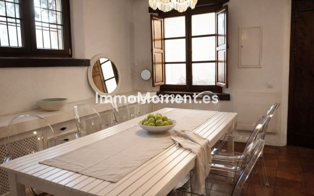 Resale - Villa - Benahavís - Benahavís Centro