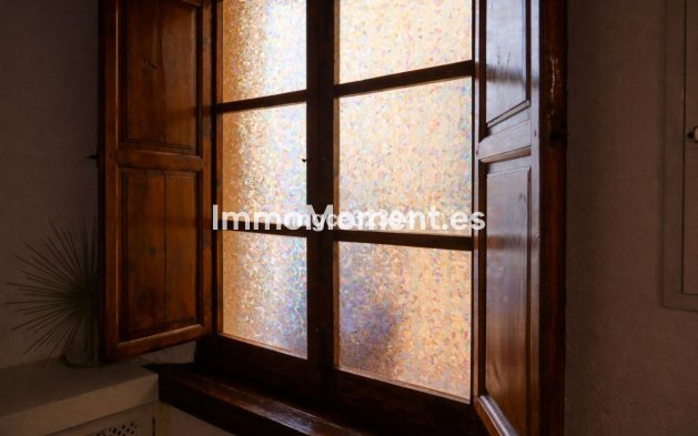 Resale - Villa - Benahavís - Benahavís Centro