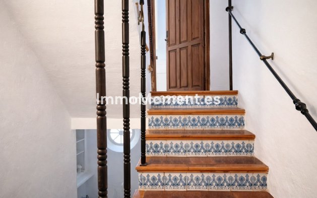 Resale - Villa - Benahavís - Benahavís Centro