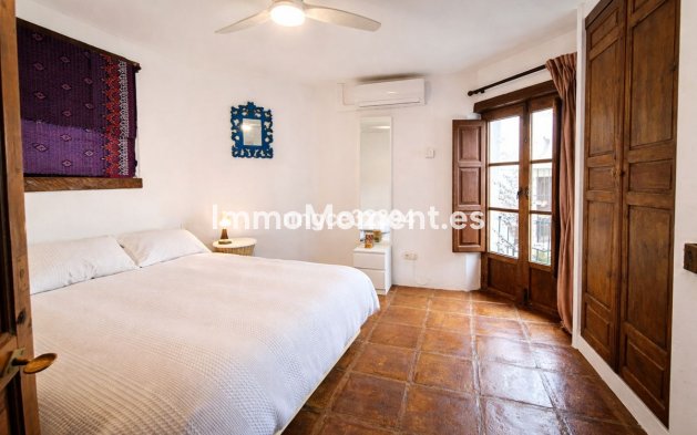 Resale - Villa - Benahavís - Benahavís Centro