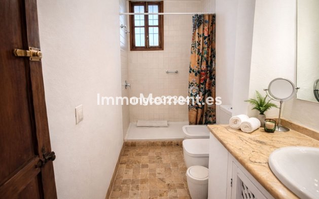 Resale - Villa - Benahavís - Benahavís Centro