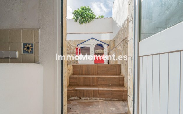 Wiederverkauf - Villa -   Inländisch - Pizarra