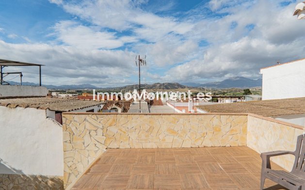 Wiederverkauf - Villa -   Inländisch - Pizarra