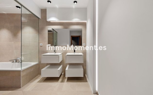 Revente - Villa - Benalmadena - Benalmadena Centro