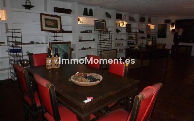 Bestaande woning - Villa - Estepona  - Estepona Centro