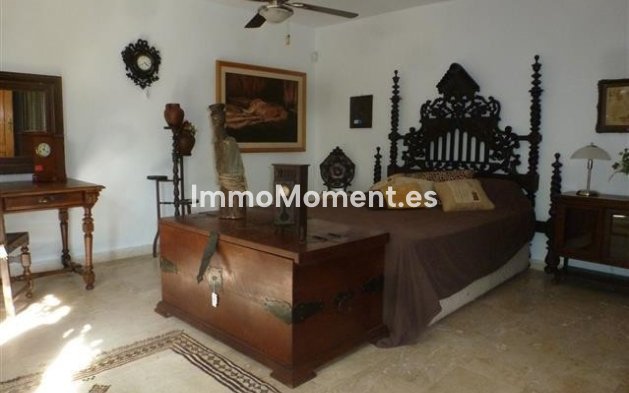 Bestaande woning - Villa - Estepona  - Estepona Centro