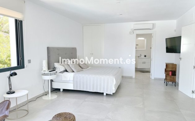 Wiederverkauf - Villa - Marbella - El Rosario