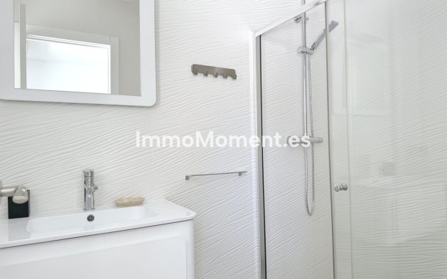 Wiederverkauf - Villa - Marbella - El Rosario