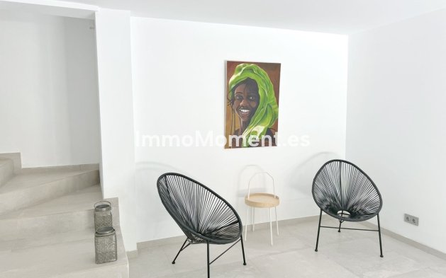 Wiederverkauf - Villa - Marbella - El Rosario