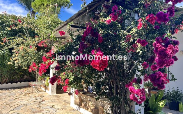 Resale - Country house - Estepona - New Golden Mile