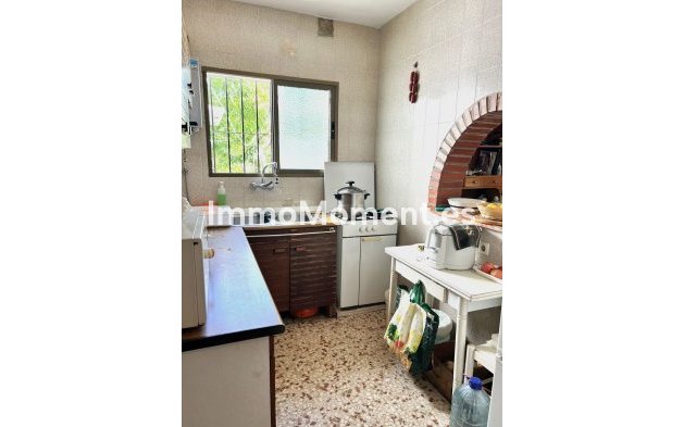 Resale - Country house - Estepona - New Golden Mile