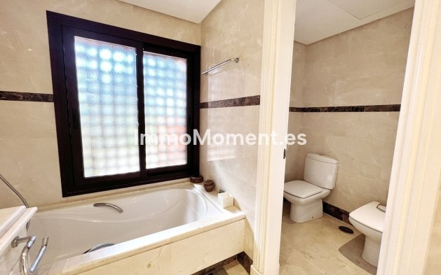 Wiederverkauf - Wohnung - Marbella - Nueva Andalucía