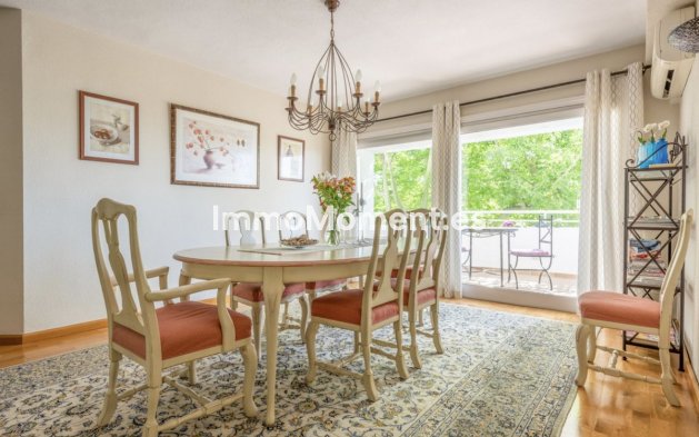 Wiederverkauf - Wohnung - Estepona  - Atalaya