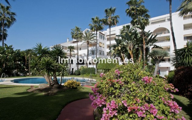 Wiederverkauf - Wohnung - Estepona  - Atalaya