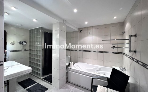 Wiederverkauf - Wohnung - Estepona  - Atalaya