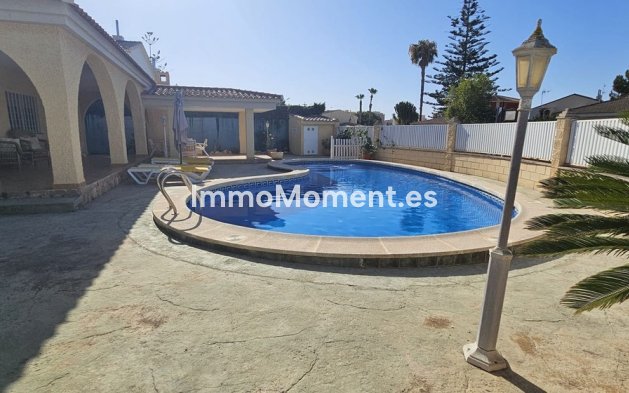Wiederverkauf - Villa - Orihuela - Campoamor