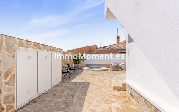 Wiederverkauf - Villa - Orihuela - Orihuela Costa