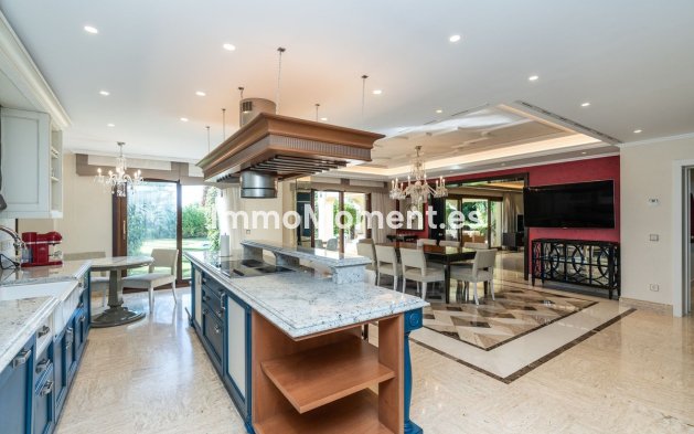 Revente - Villa - Marbella - Sierra Blanca